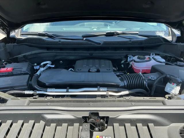 2026 Chevrolet Silverado 1500 4WD Crew Cab Short Bed Custom Trail Boss