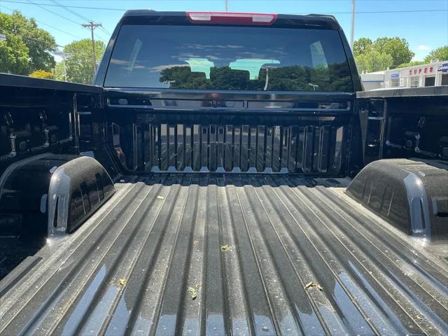 2026 Chevrolet Silverado 1500 4WD Crew Cab Short Bed Custom Trail Boss