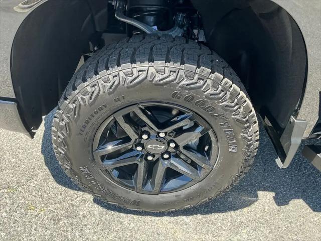 2026 Chevrolet Silverado 1500 4WD Crew Cab Short Bed Custom Trail Boss