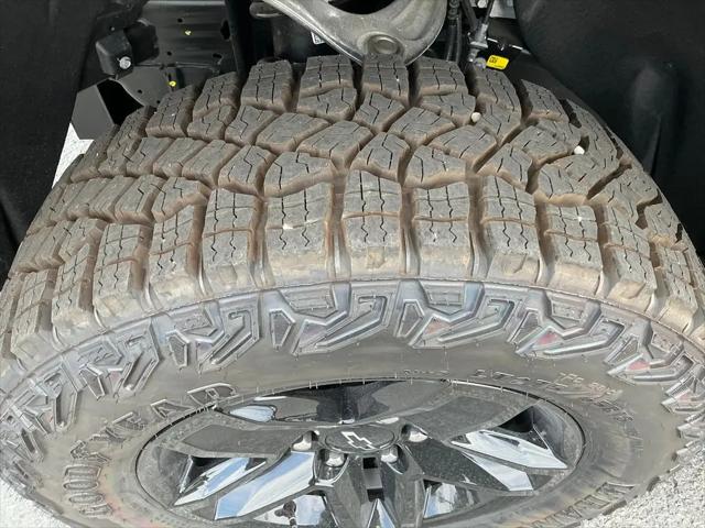 2026 Chevrolet Silverado 1500 4WD Crew Cab Short Bed Custom Trail Boss
