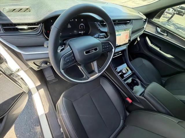 2026 Jeep Grand Cherokee L Altitude 4x4