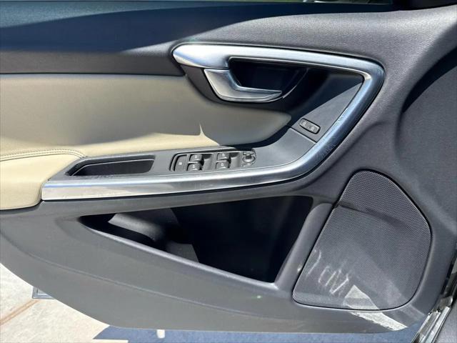 2018 Volvo V60 T5 Dynamic