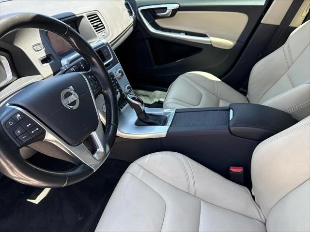 2018 Volvo V60 T5 Dynamic
