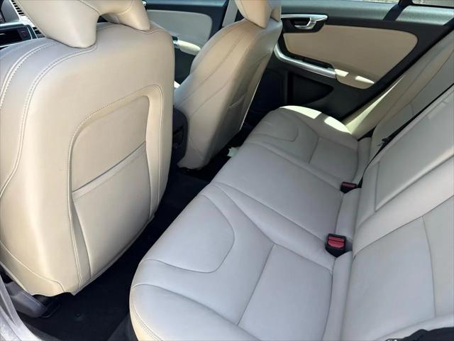 2018 Volvo V60 T5 Dynamic