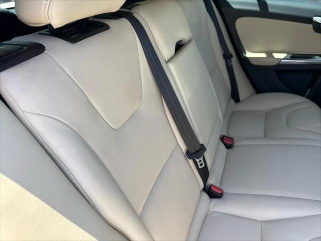 2018 Volvo V60 T5 Dynamic