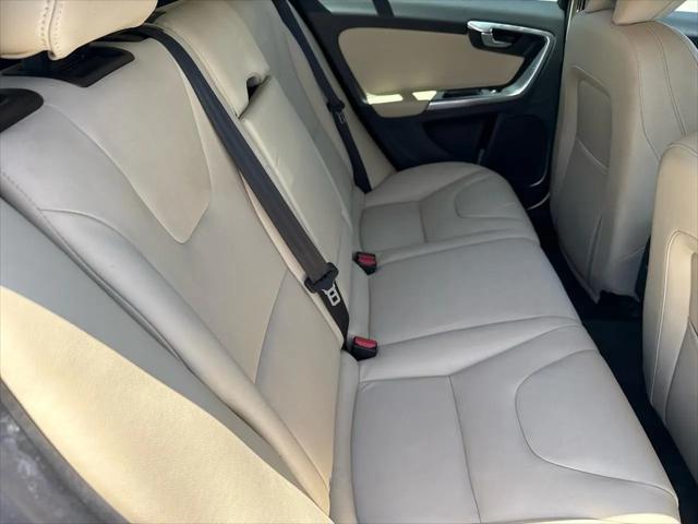 2018 Volvo V60 T5 Dynamic