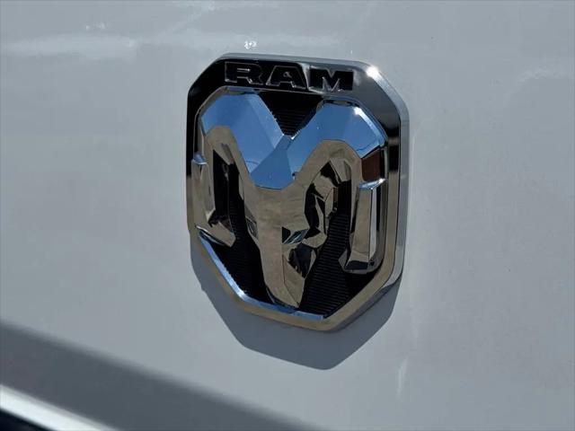 2026 Ram ProMaster Cargo Van SLT Low Roof 136" WB