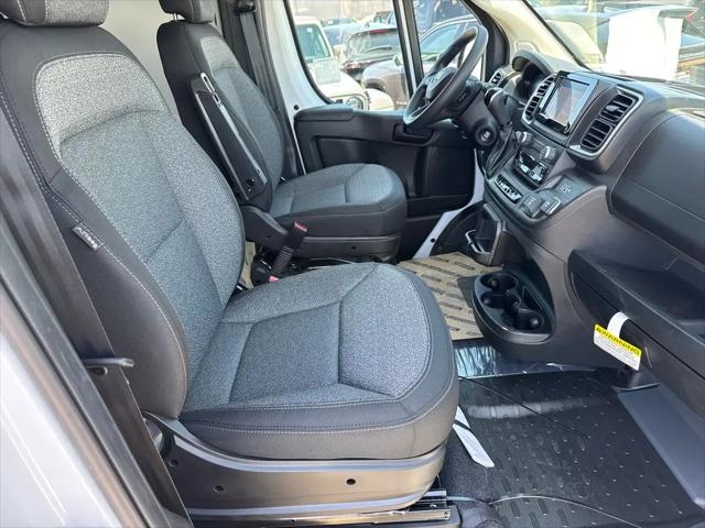 2026 Ram ProMaster Cargo Van SLT Low Roof 136" WB