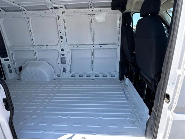 2026 Ram ProMaster Cargo Van SLT Low Roof 136" WB
