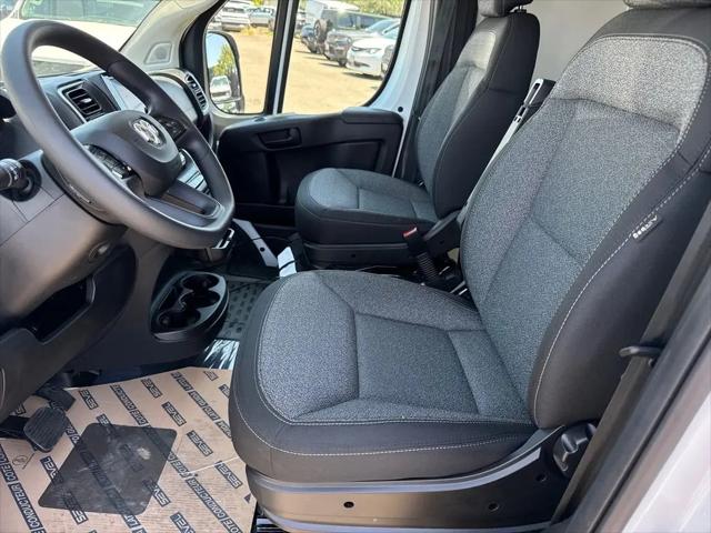 2026 Ram ProMaster Cargo Van SLT Low Roof 136" WB