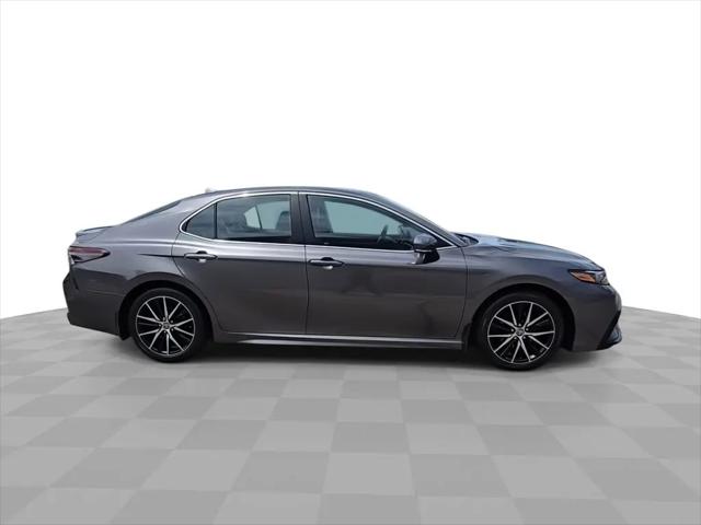 2023 Toyota Camry SE AWD