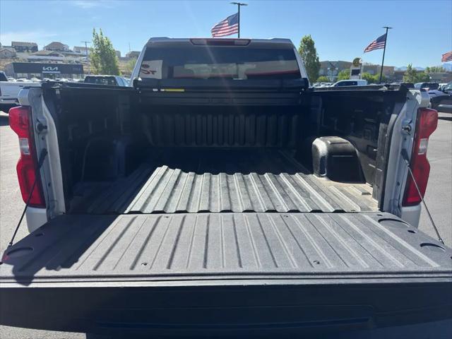 2022 Chevrolet Silverado 1500 4WD Crew Cab Short Bed RST
