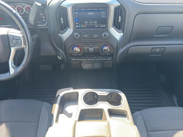 2022 Chevrolet Silverado 1500 4WD Crew Cab Short Bed RST