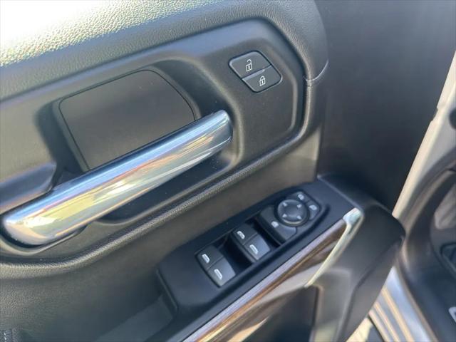 2022 Chevrolet Silverado 1500 4WD Crew Cab Short Bed RST