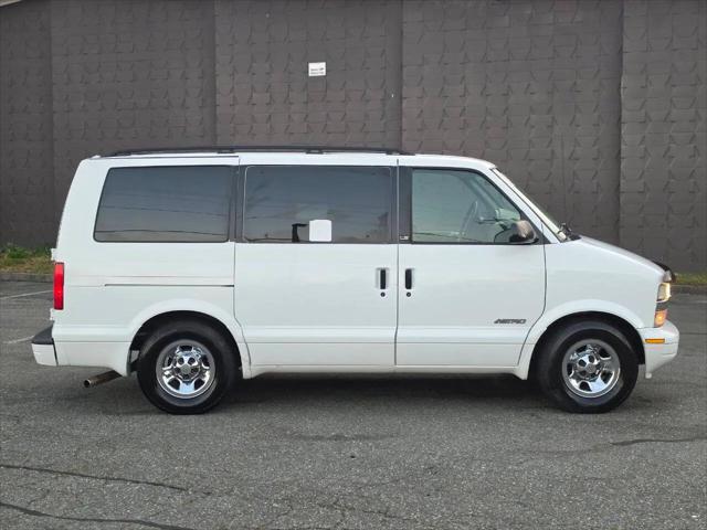 2001 Chevrolet Astro LS