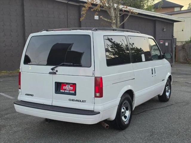 2001 Chevrolet Astro LS