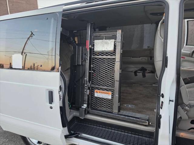 2001 Chevrolet Astro LS