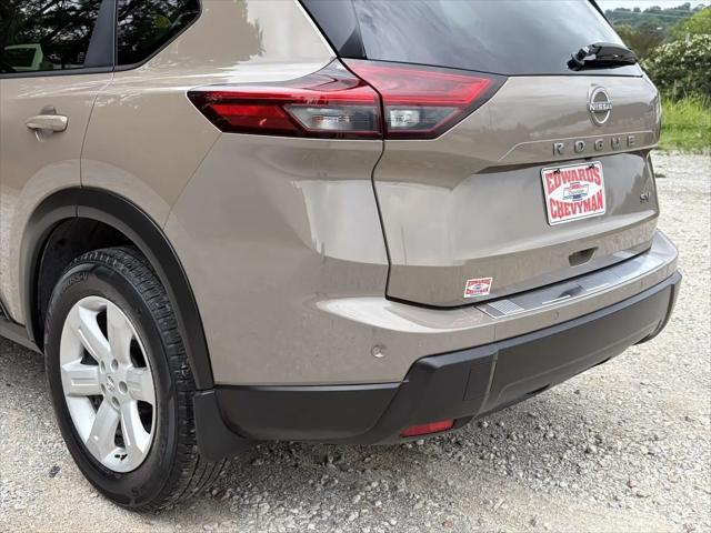 2024 Nissan Rogue SV FWD