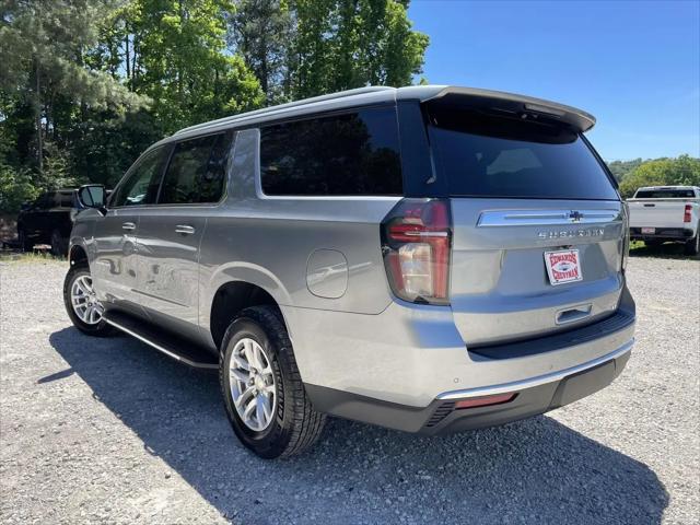 2023 Chevrolet Suburban 2WD LT
