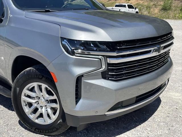 2023 Chevrolet Suburban 2WD LT