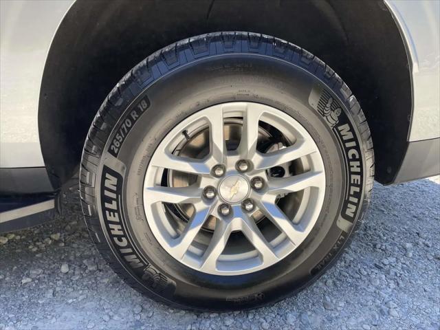 2023 Chevrolet Suburban 2WD LT