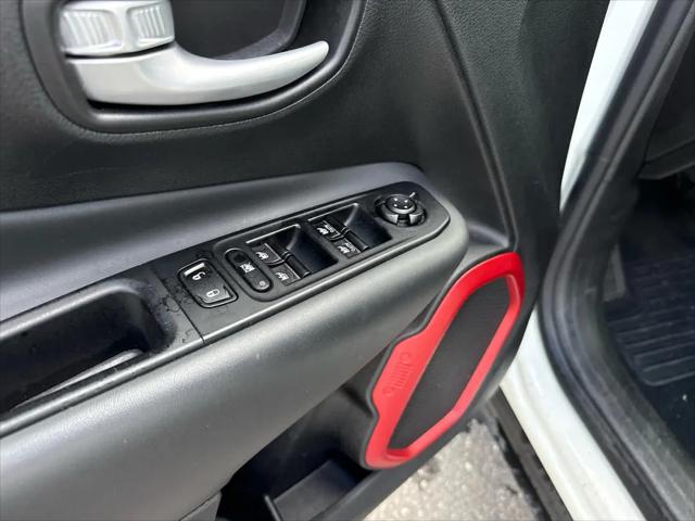 2023 Jeep Renegade Trailhawk 4x4