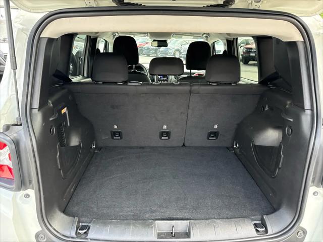 2023 Jeep Renegade Trailhawk 4x4