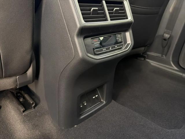 2026 Volkswagen Atlas Peak Edition
