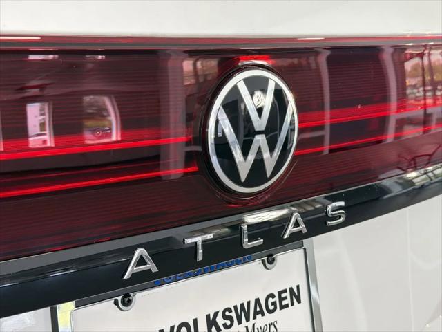 2026 Volkswagen Atlas Peak Edition