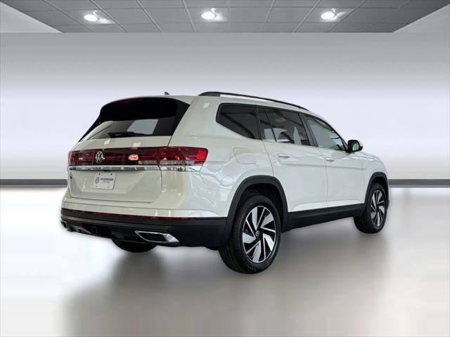 2026 Volkswagen Atlas SE with Technology