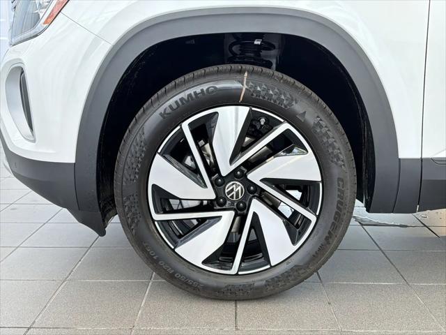 2026 Volkswagen Atlas SE with Technology