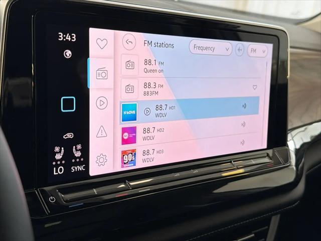 2026 Volkswagen Atlas SE with Technology