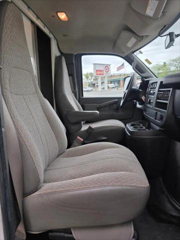 2019 Chevrolet Express Cutaway 4500 Van