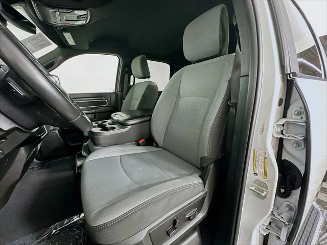 2024 Ram 3500 Big Horn Crew Cab 4x4 8' Box