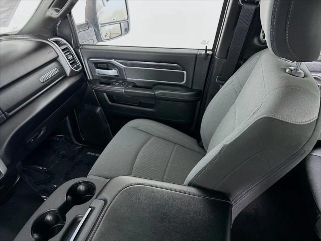 2024 Ram 3500 Big Horn Crew Cab 4x4 8' Box