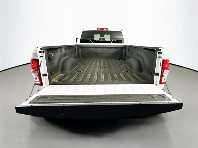 2024 Ram 3500 Big Horn Crew Cab 4x4 8' Box