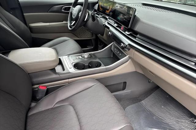 2026 Kia Carnival MPV LXS