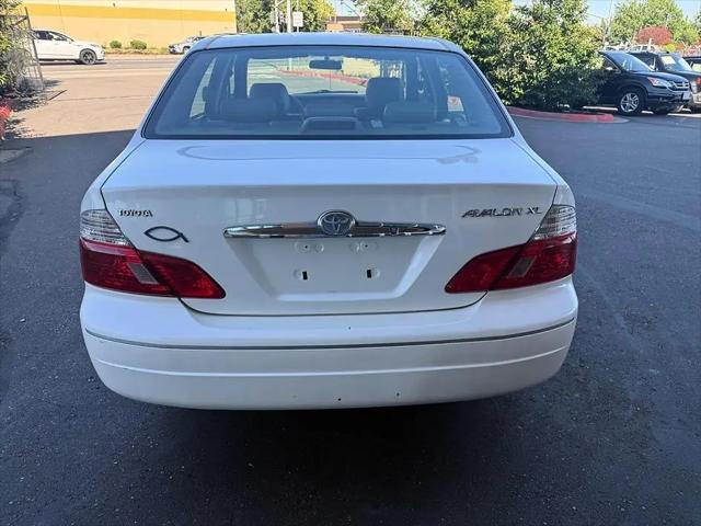 2003 Toyota Avalon XL