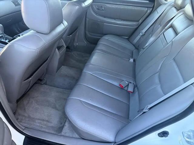 2003 Toyota Avalon XL