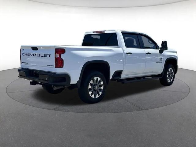 2024 Chevrolet Silverado 2500HD 4WD Crew Cab Standard Bed Custom