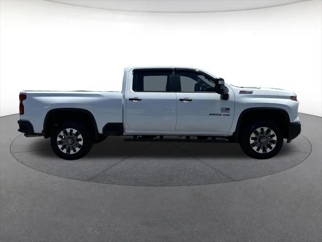 2024 Chevrolet Silverado 2500HD 4WD Crew Cab Standard Bed Custom