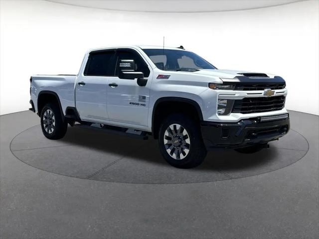 2024 Chevrolet Silverado 2500HD 4WD Crew Cab Standard Bed Custom