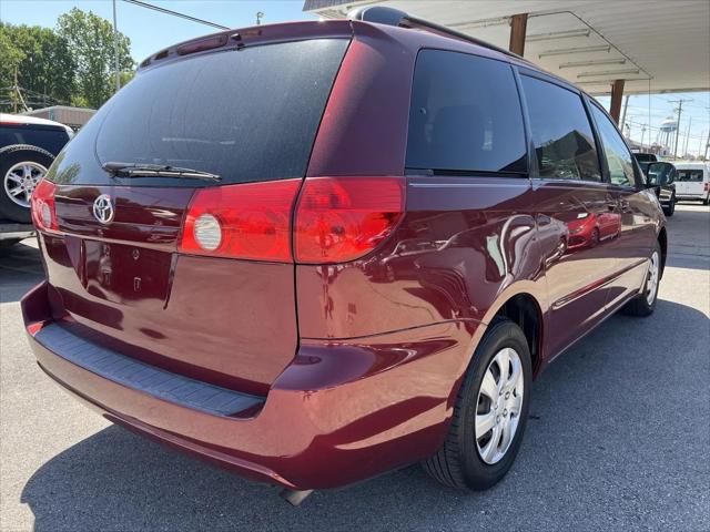2009 Toyota Sienna LE