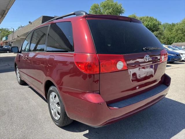 2009 Toyota Sienna LE