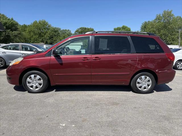 2009 Toyota Sienna LE