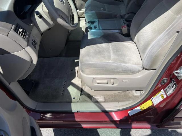 2009 Toyota Sienna LE