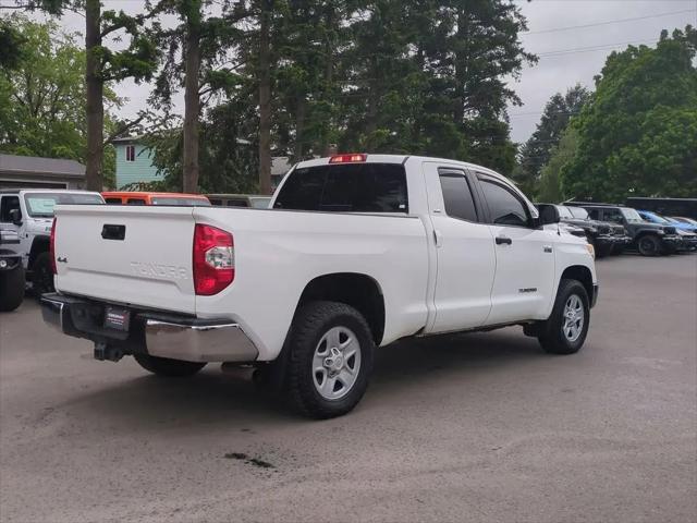 2017 Toyota Tundra SR5 5.7L V8