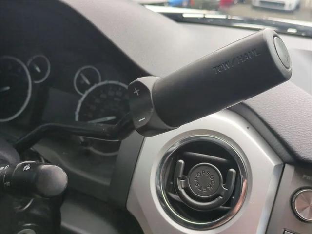 2017 Toyota Tundra SR5 5.7L V8