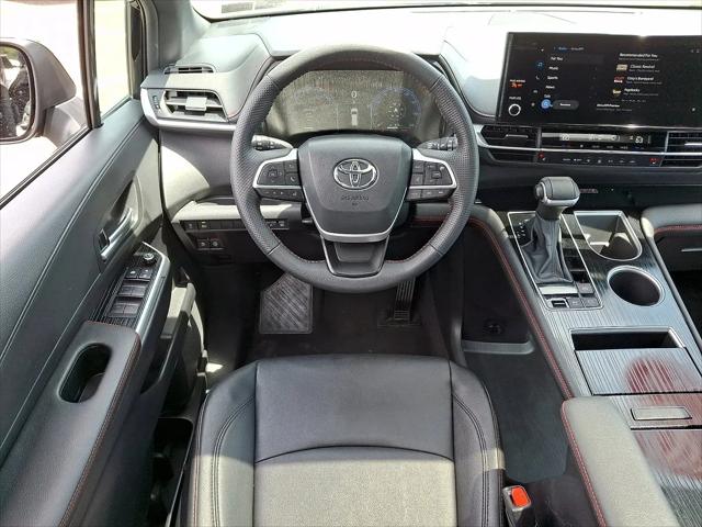 2025 Toyota Sienna XSE
