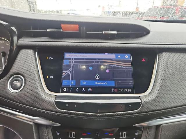 2023 Cadillac XT5 AWD Premium Luxury